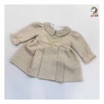 سارافون ژاکارد جلو دکمه کرم بچه گانه