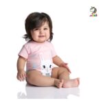 زیر دکمه دار کوتاه دخترانه خرگوش تکه دوزی برند برگ سبز - Image 3